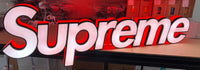 Enseigne Supreme